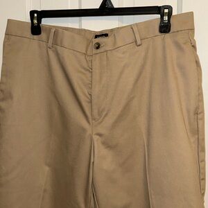 IZOD  Men's Tan Pants
